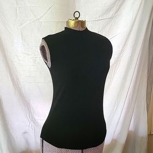 Nomia ribbed mock sleeveless top
